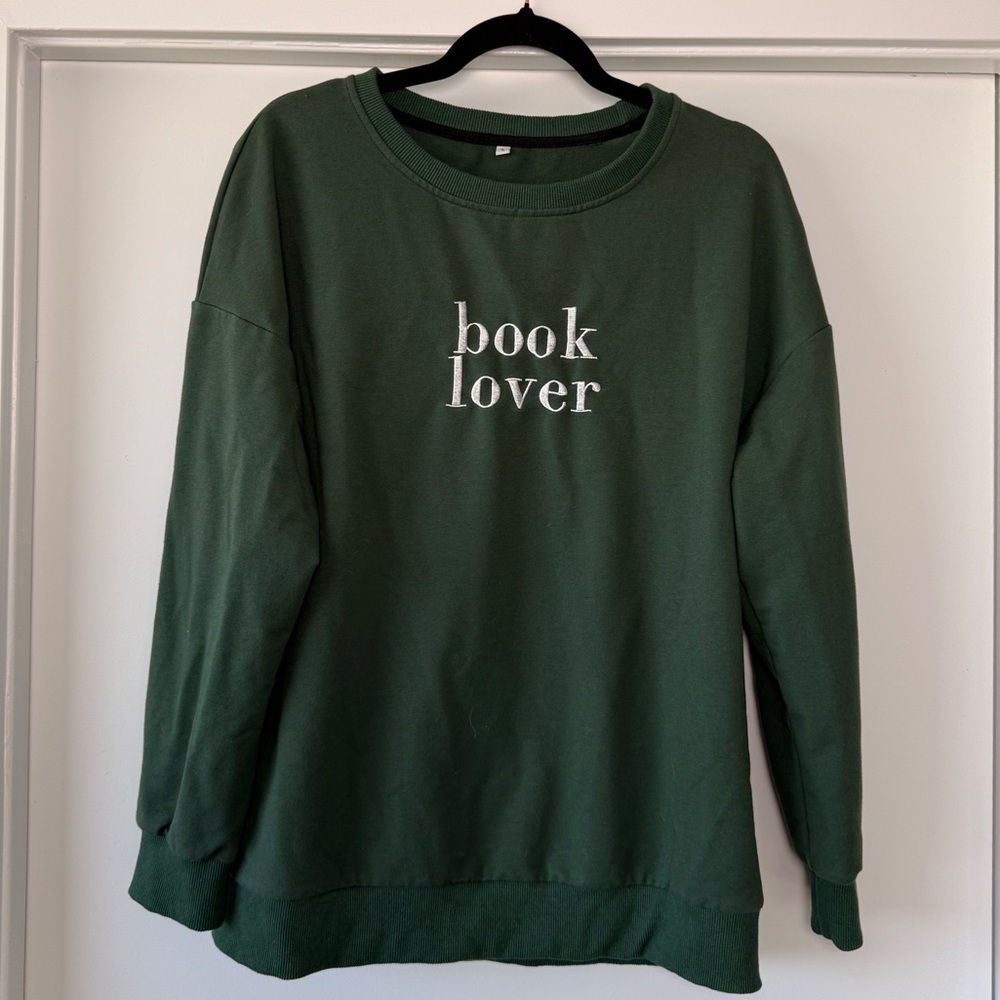 Green 'Book Lover' Women's Sweater